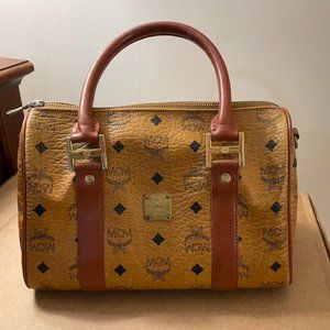 MCM Pocketbook & Wallet